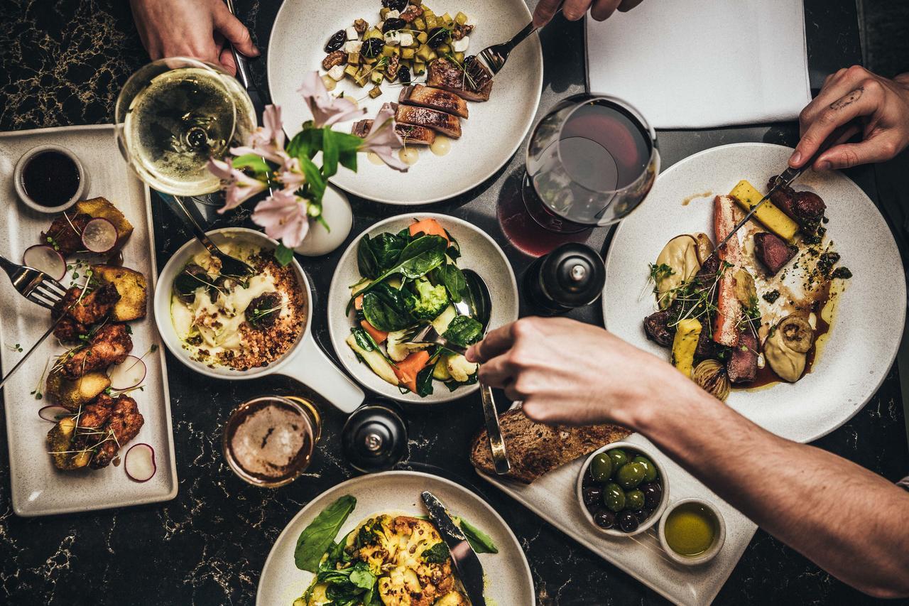 Fable Auckland, Mgallery Εξωτερικό φωτογραφία A selection of dishes at the restaurant